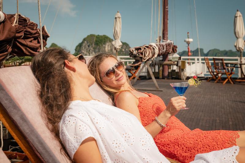 Heritage Line Violet Cruise - Halong Bay & Lan Ha Bay Ha Long Exterior photo